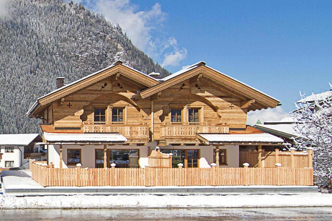 Alpenchalet Bruecke Mayrhofen Room photo